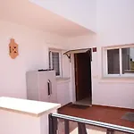 Hotel Apartamento En Aloha Royal *