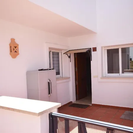 Hotel Apartamento En Aloha Royal *